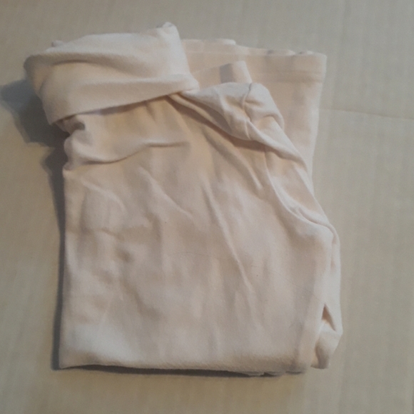 Girls Long Sleeve Turtle Necks. - Picture 3 of 4